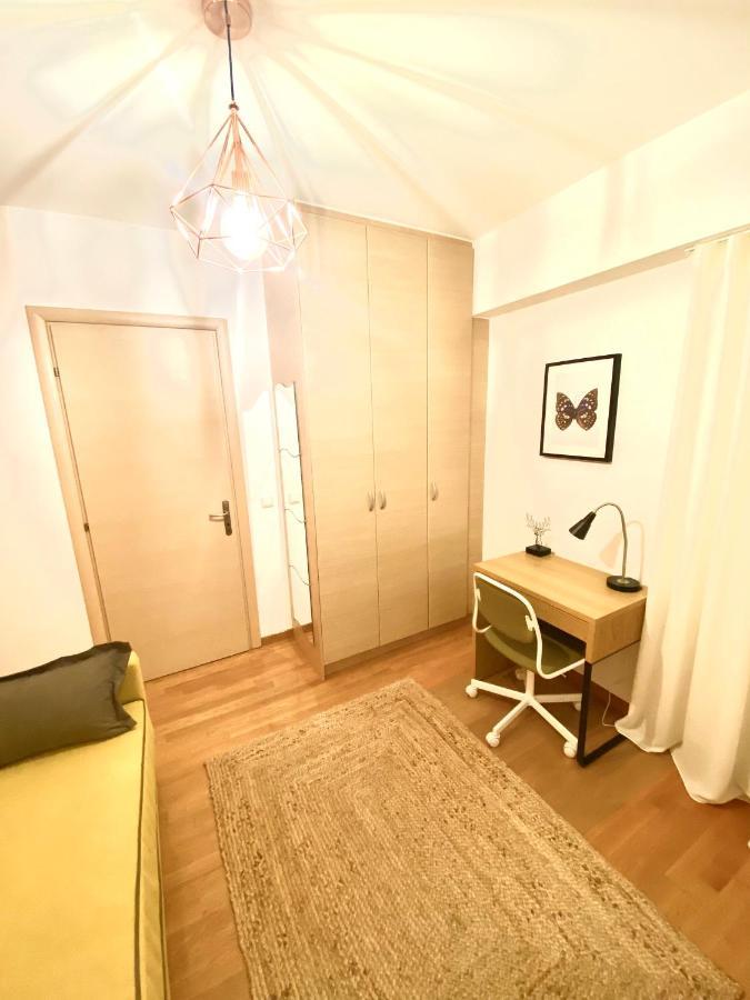 Little John Luxury Apartment ピレウス エクステリア 写真