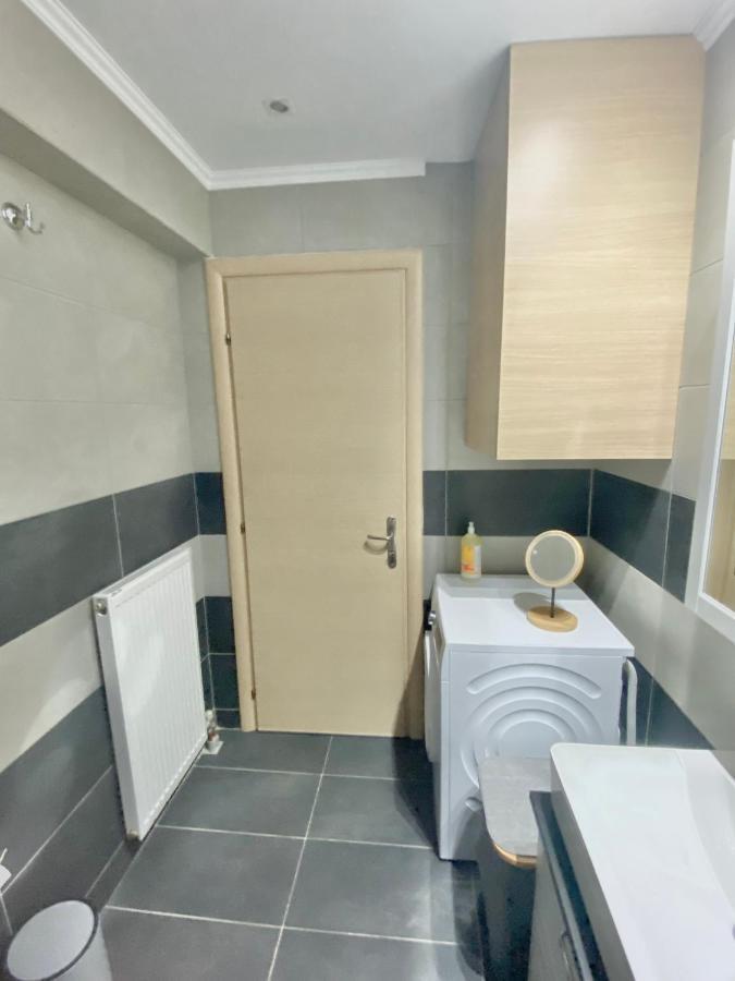 Little John Luxury Apartment ピレウス エクステリア 写真